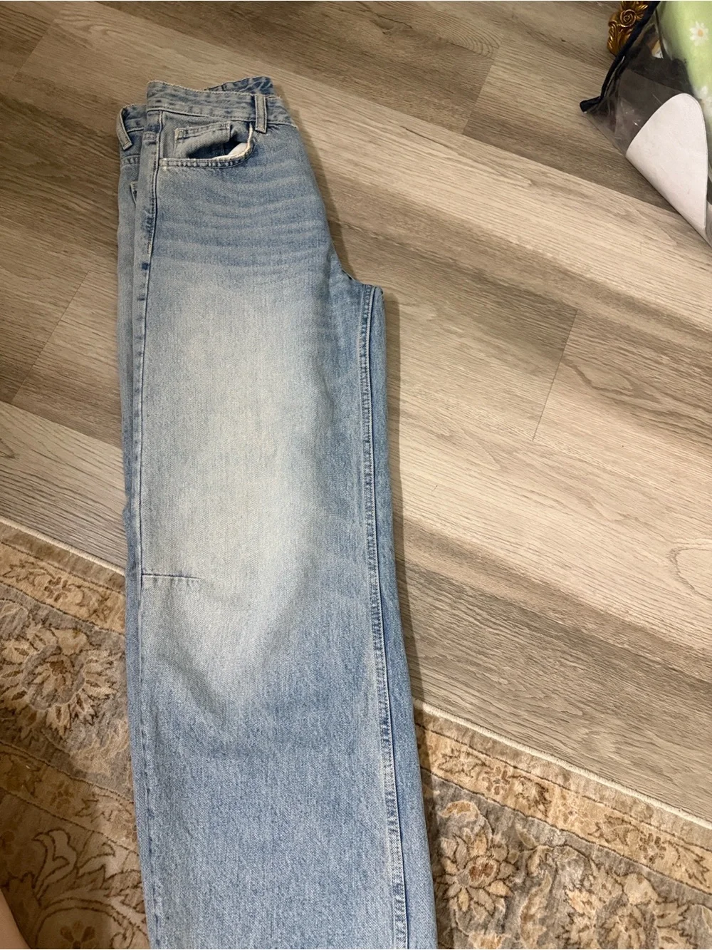 Zara Light Wash Relaxed Men’s Jeans